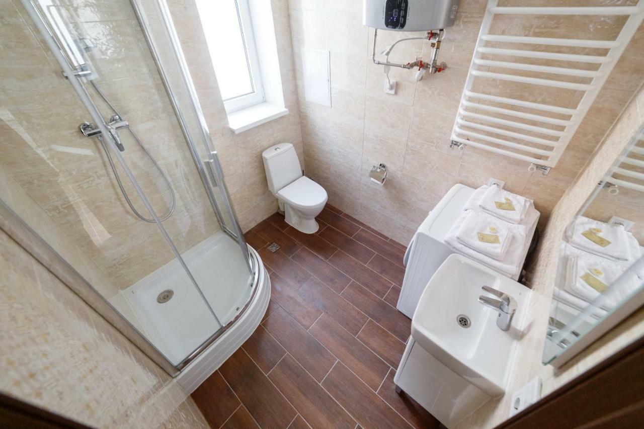Guest House Adam Mickiewicz Lviv Bagian luar foto